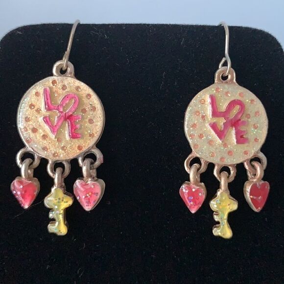 AJMC LOVE earrings - Picture 2 of 4